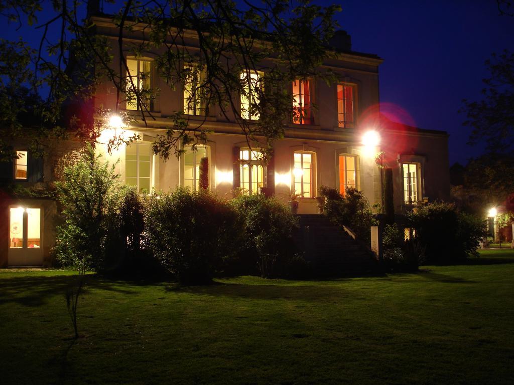 Chateau De Grenier Panzió Saint-Léger Kültér fotó